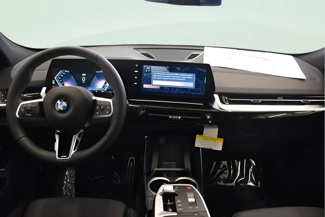 New 2026 BMW X2 xDrive28i w/ M Sport Package AWD/4WD image 8