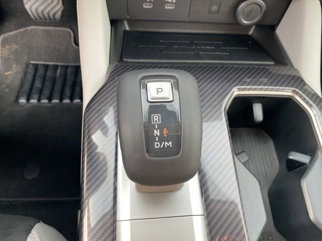 New 2025 Mitsubishi Outlander SE image 28