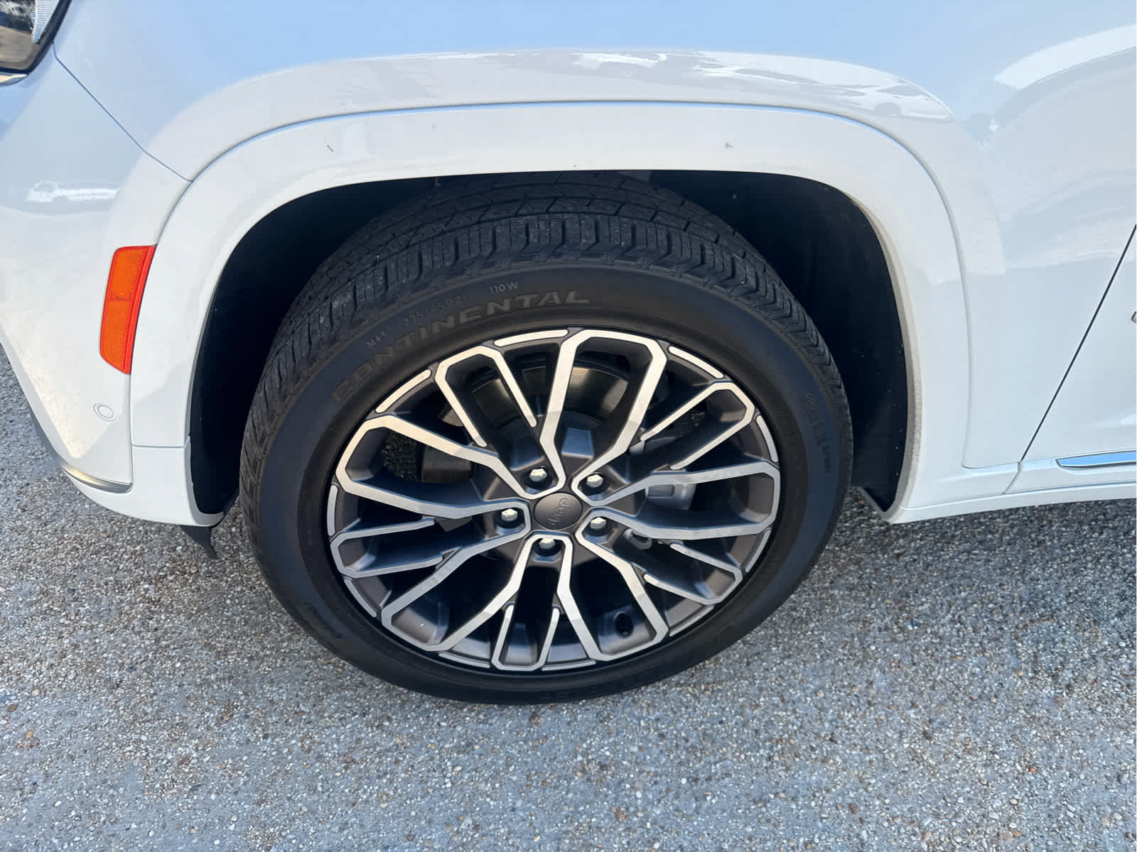 Used 2025 Jeep Grand Cherokee L Summit AWD/4WD image 12