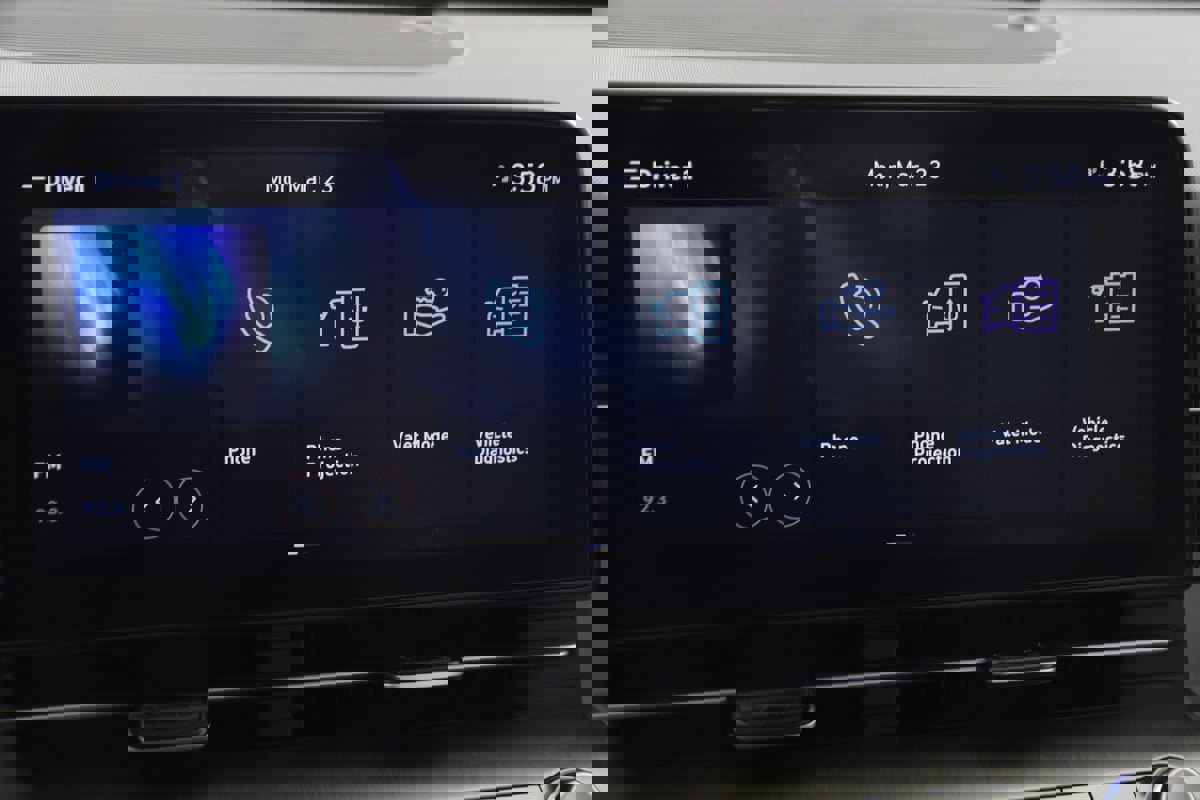 Used 2024 Hyundai Kona SE image 32