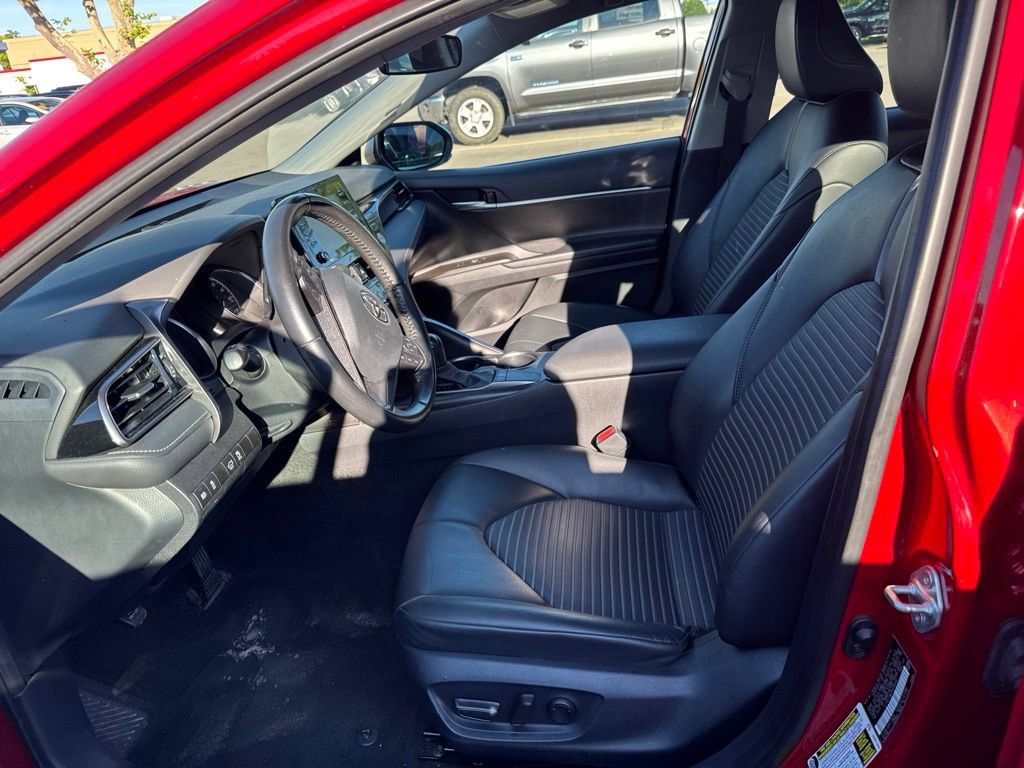 Used 2023 Toyota Camry SE FWD image 5