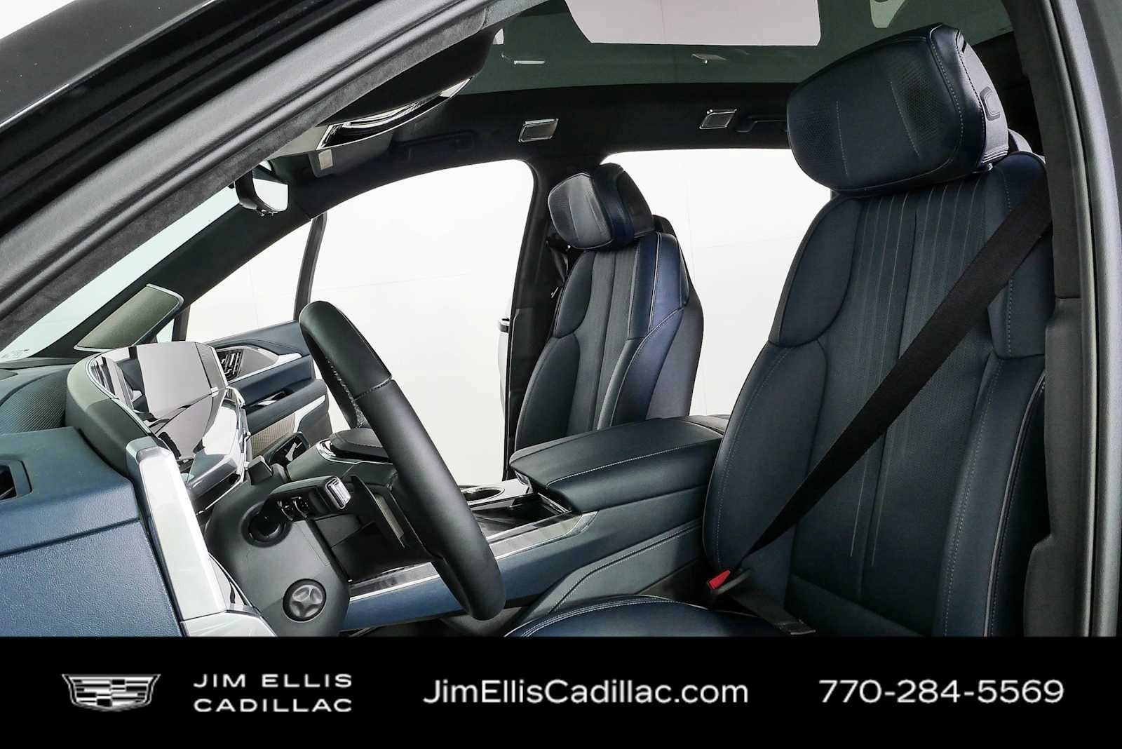 Used 2025 Cadillac Escalade IQ Luxury 2 w/ LPO, Premium Carpet Package AWD/4WD image 5