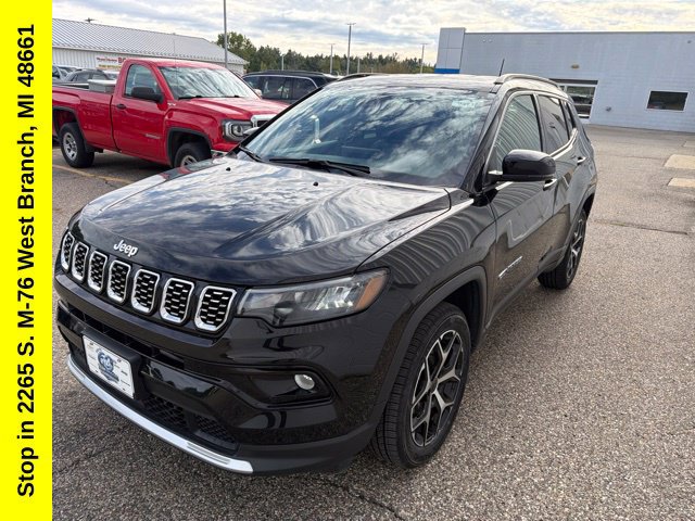 Used 2025 Jeep Compass Limited AWD/4WD image 6