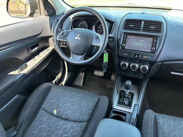 Used 2020 Mitsubishi Outlander Sport ES FWD image 14