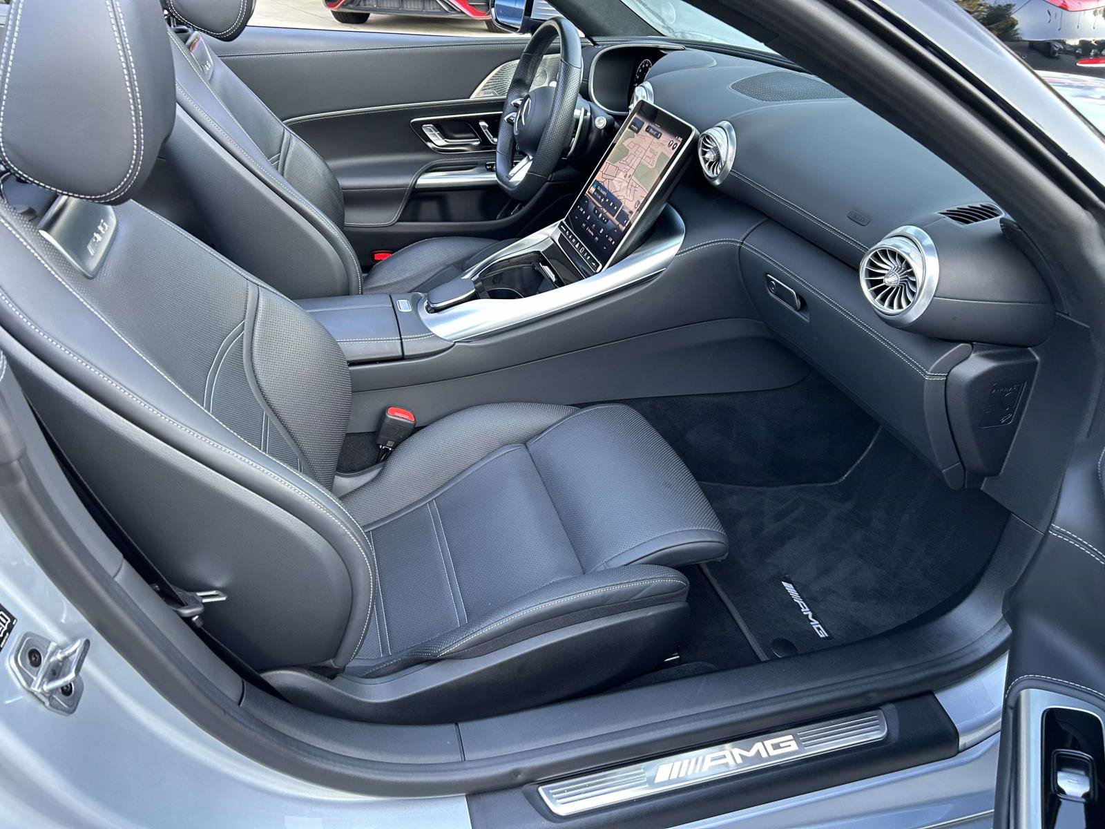Certified 2022 Mercedes-Benz SL 55 AMG 4MATIC image 51