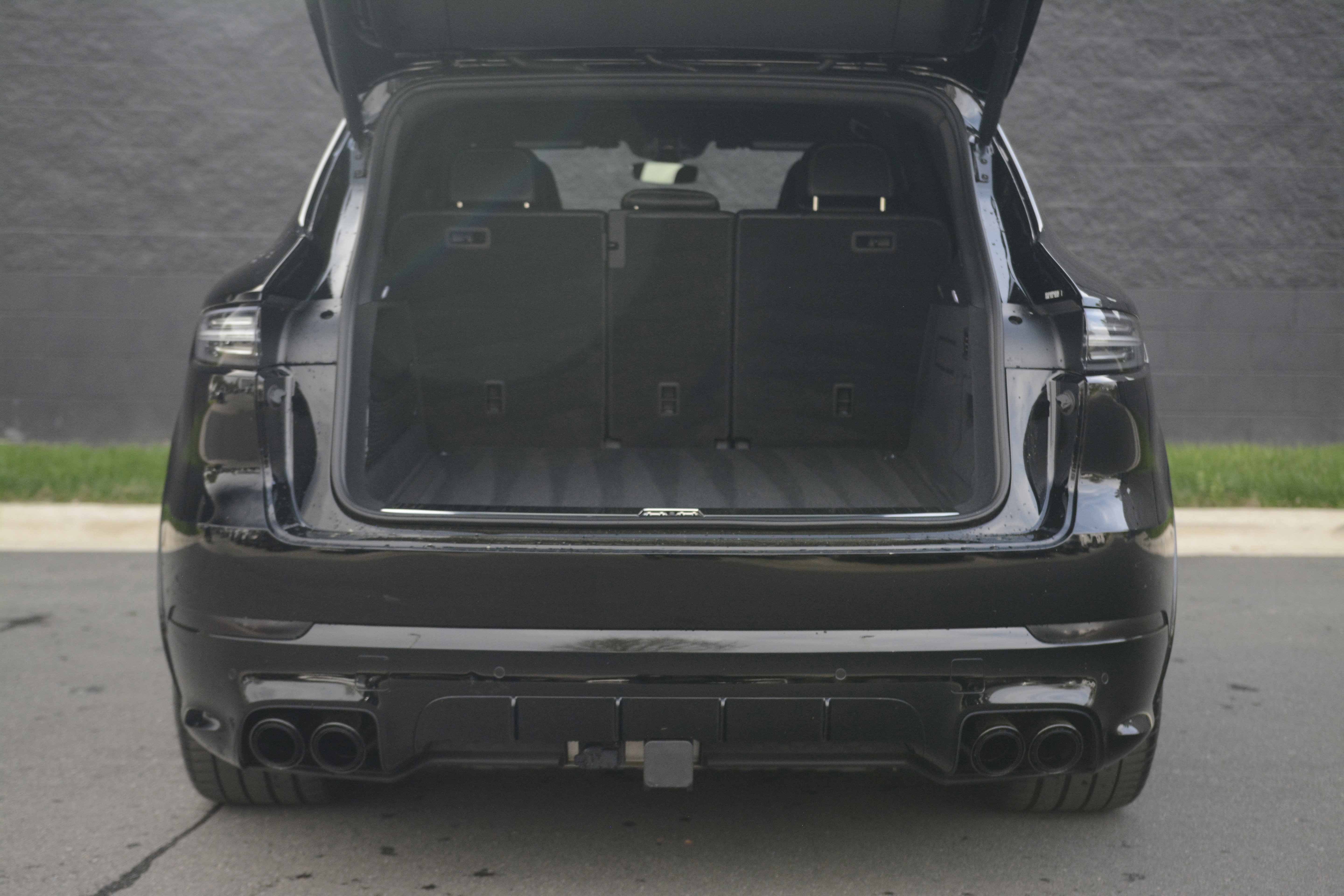 Certified 2023 Porsche Cayenne Turbo image 41