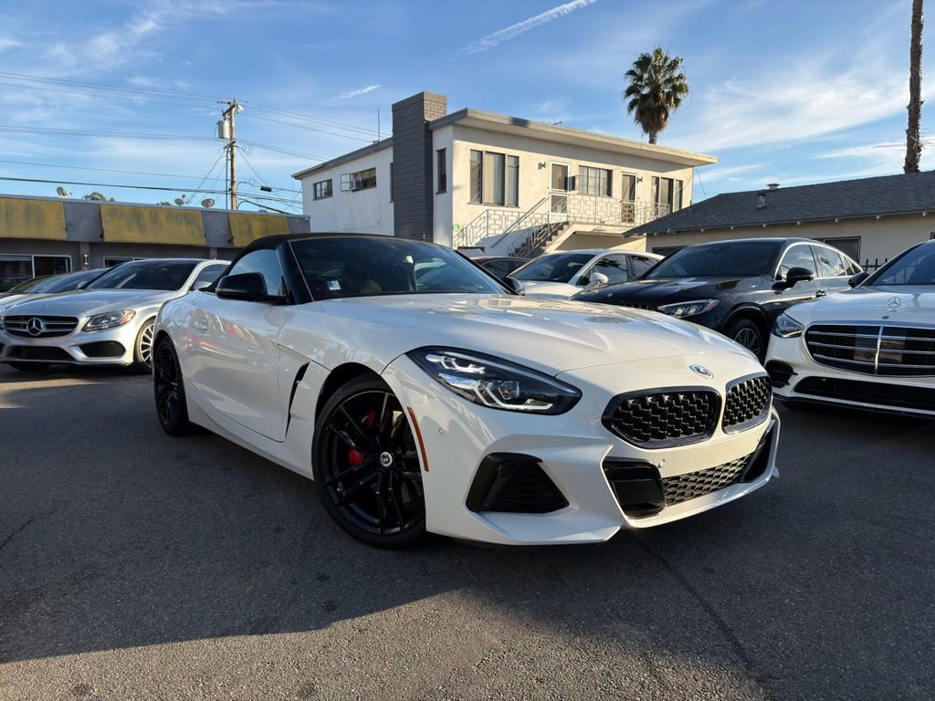 Used 2022 BMW Z4 M40i w/ Premium Package image 13