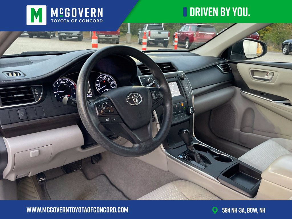 Used 2017 Toyota Camry LE FWD image 12