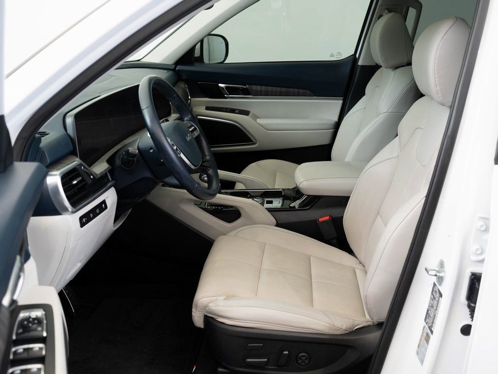 Used 2023 Kia Telluride SX image 19