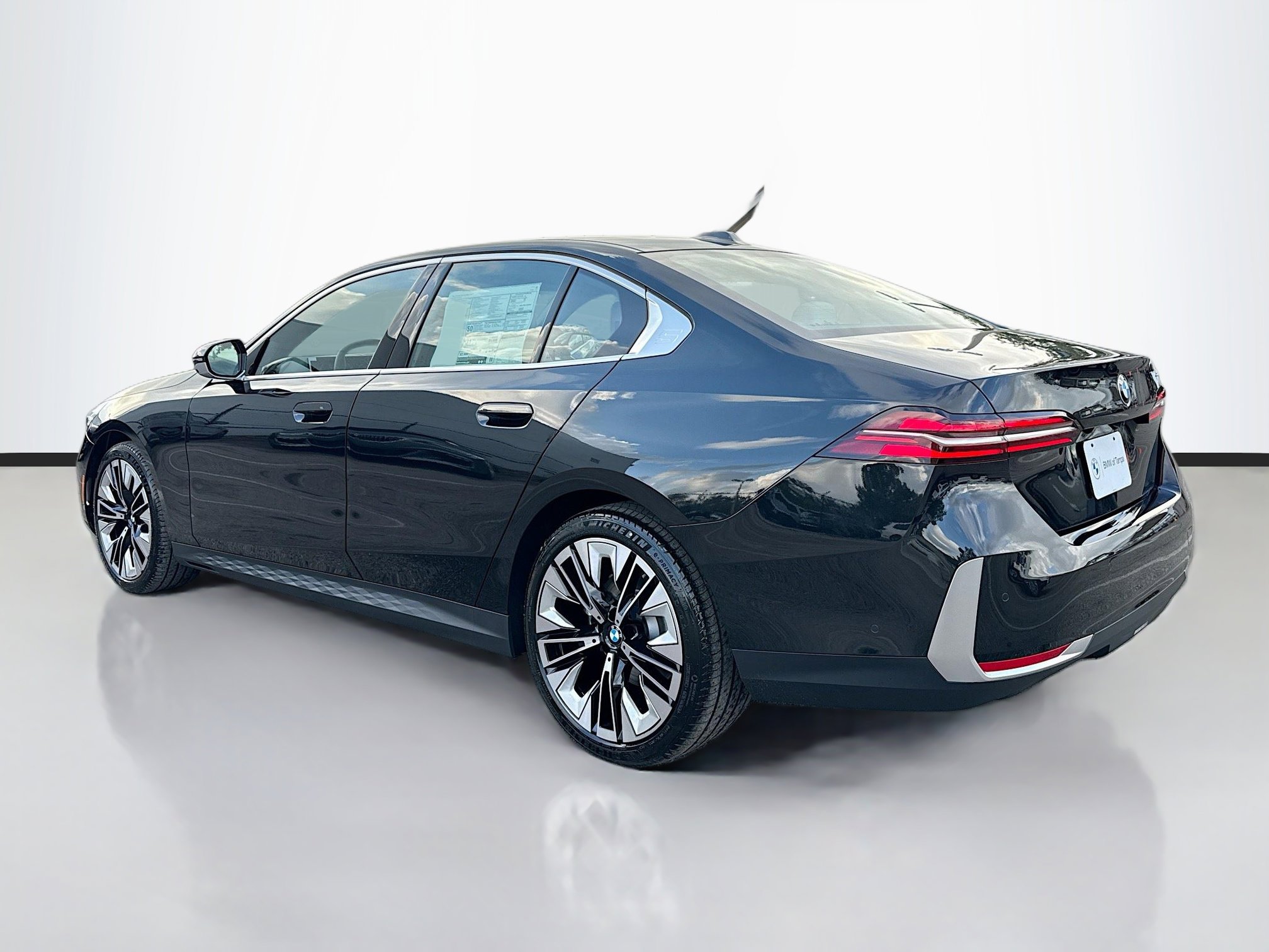 New 2026 BMW 530i w/ Convenience Package image 5