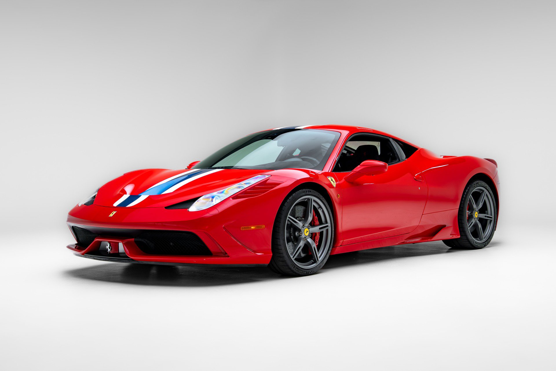 Used 2015 Ferrari 458 Speciale Coupe RWD image 6