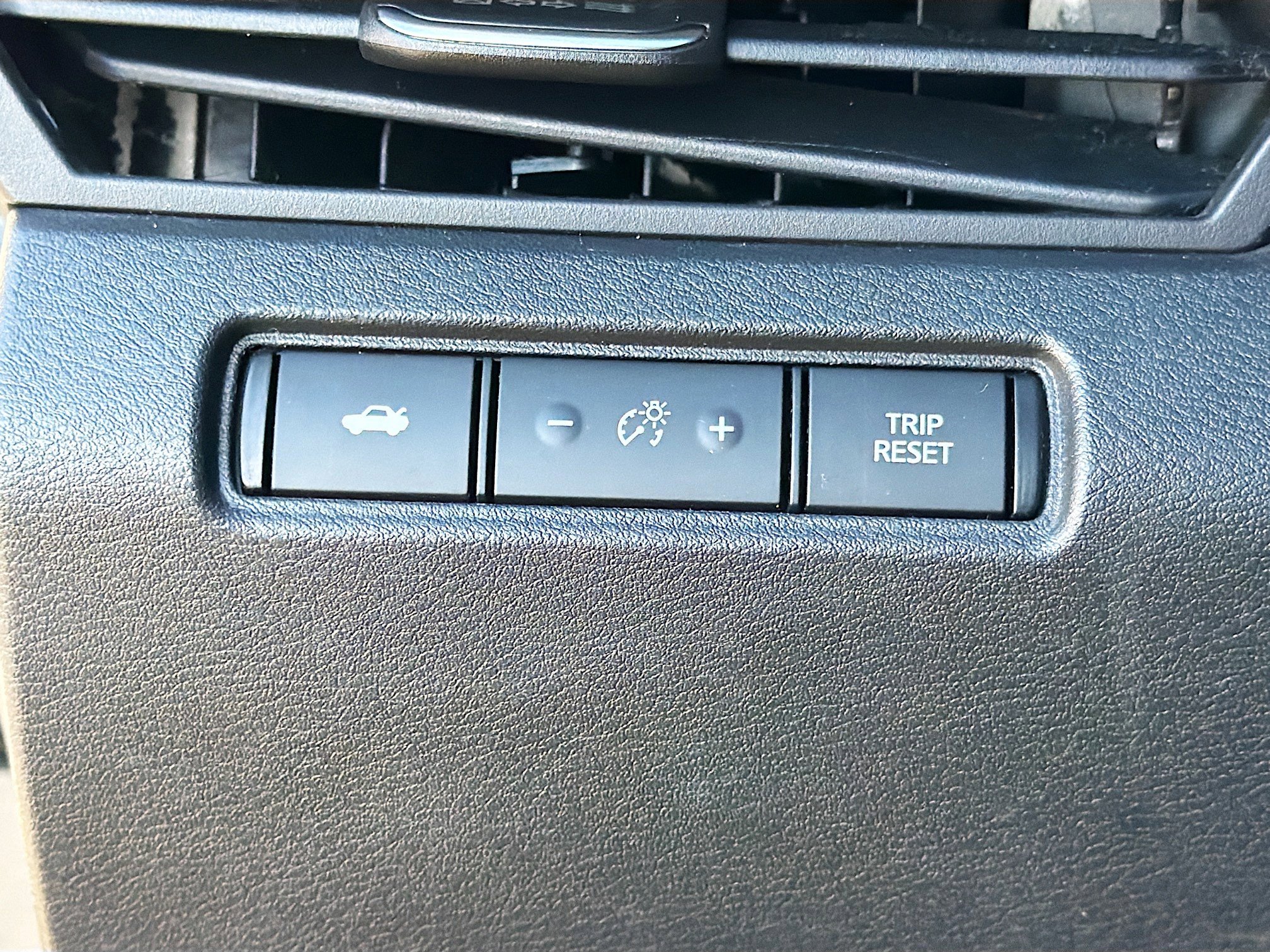 Used 2020 Nissan Altima 2.5 SR image 29