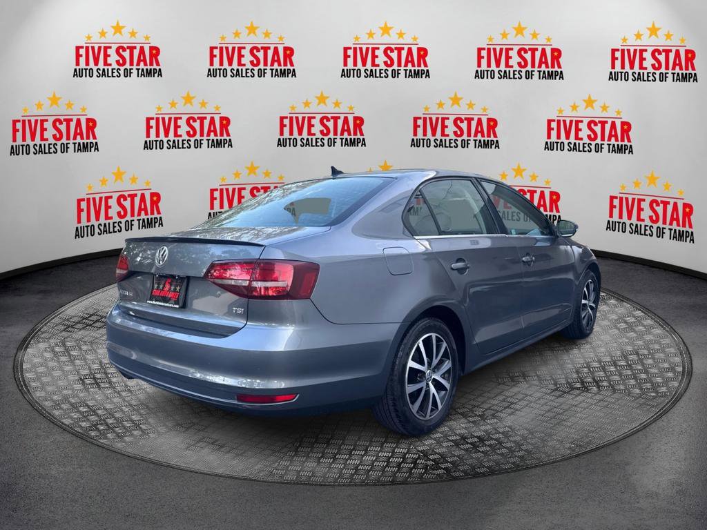Used 2017 Volkswagen Jetta SE FWD image 7