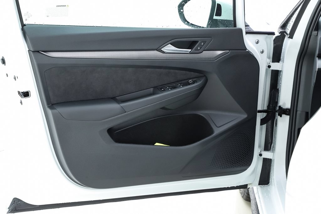 New 2026 Volkswagen GTI SE FWD image 18