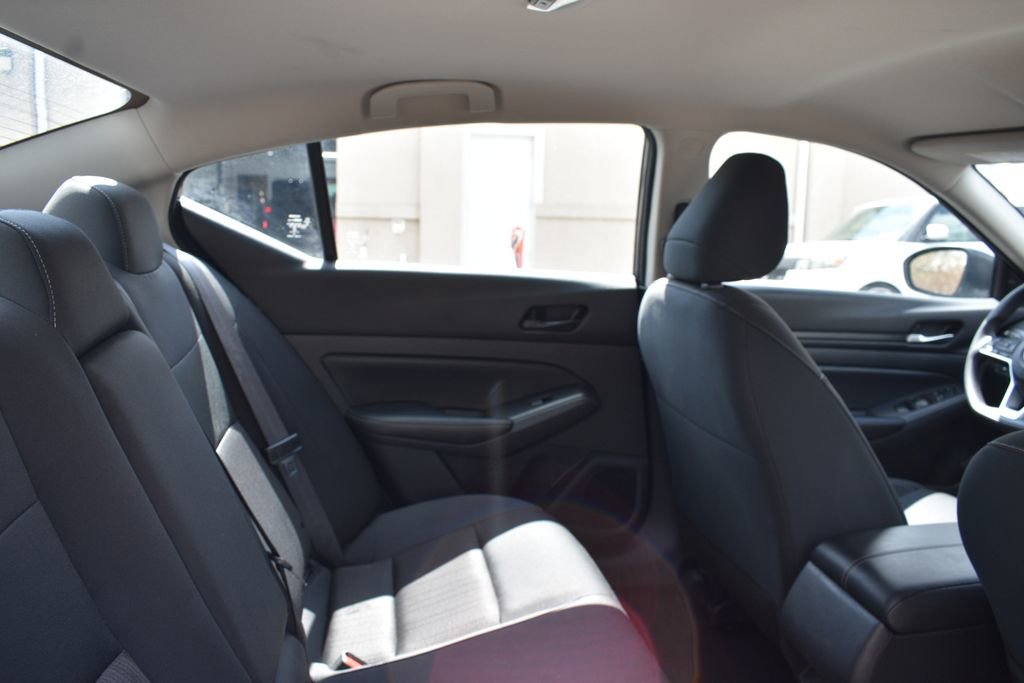 Used 2025 Nissan Altima 2.5 SV image 26