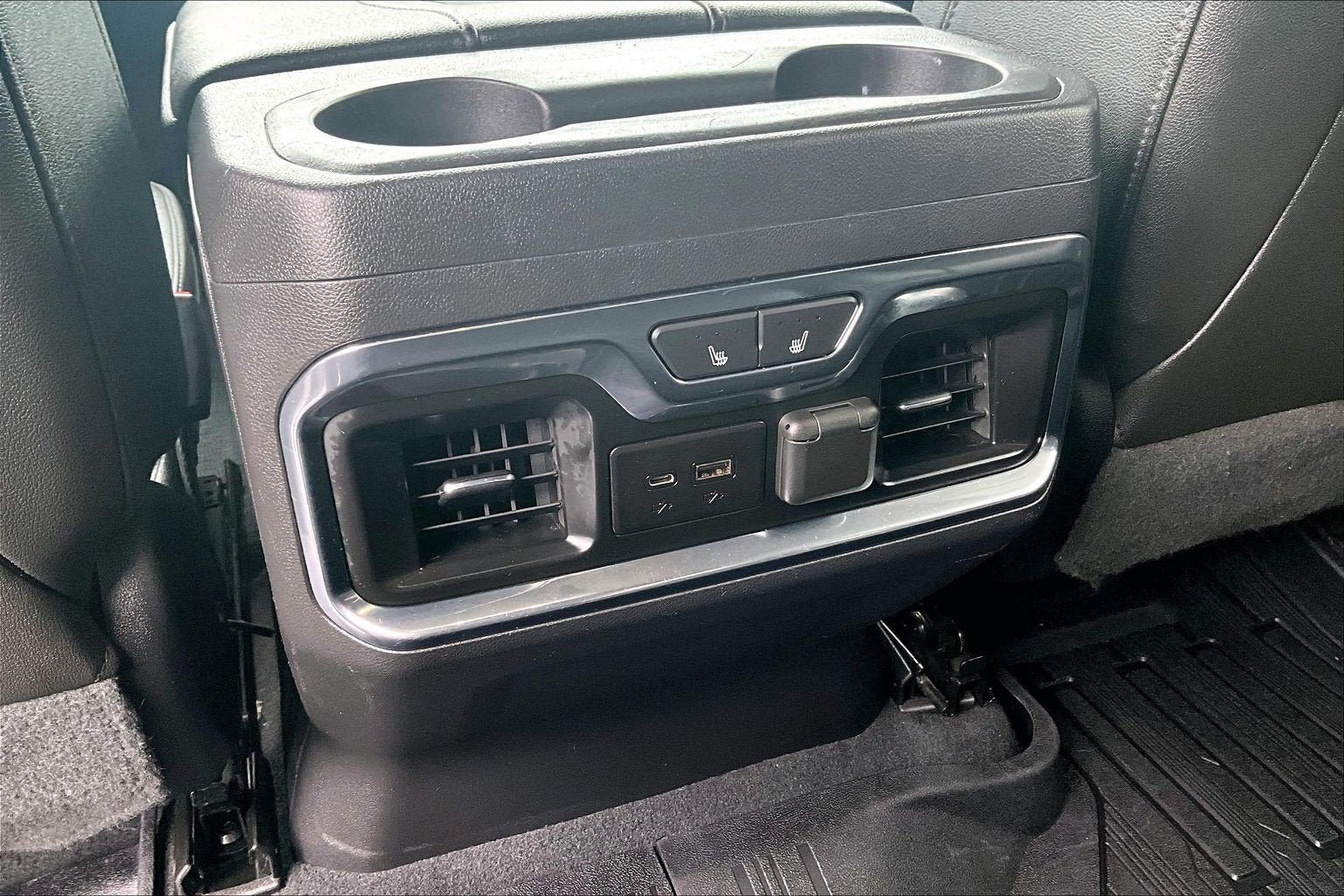 Used 2019 GMC Sierra 1500 SLT w/ SLT Premium Plus Package AWD/4WD image 32