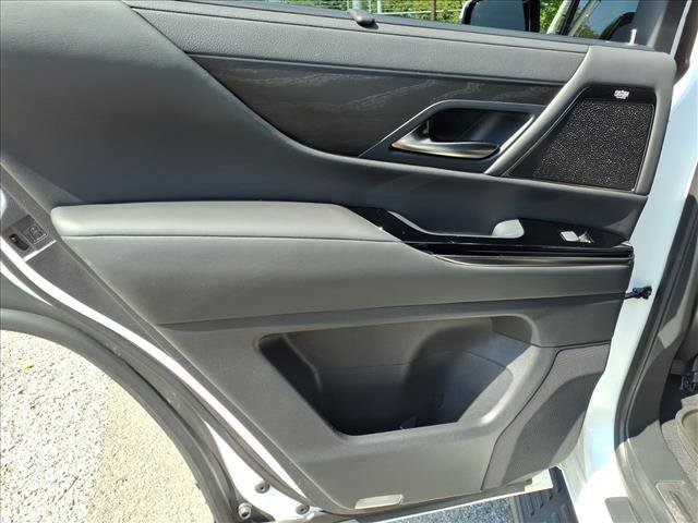 Certified 2022 Lexus LX 600 4WD w/ Luxury Package image 14