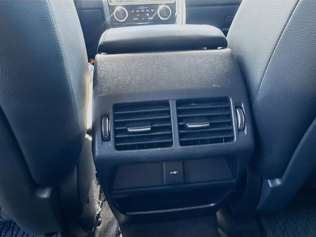 Used 2021 Jaguar E-PACE SE image 18