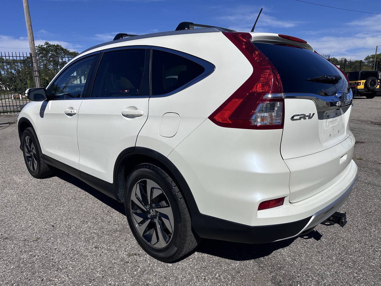 Used 2015 Honda CR-V Touring image 5