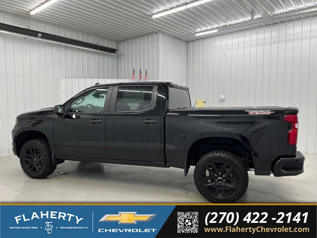 New 2026 Chevrolet Silverado 1500 Custom Trail Boss w/ LPO, Dark Essentials Package AWD/4WD image 5