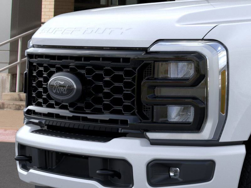 New 2026 Ford F250 Lariat w/ Black Appearance Package image 19