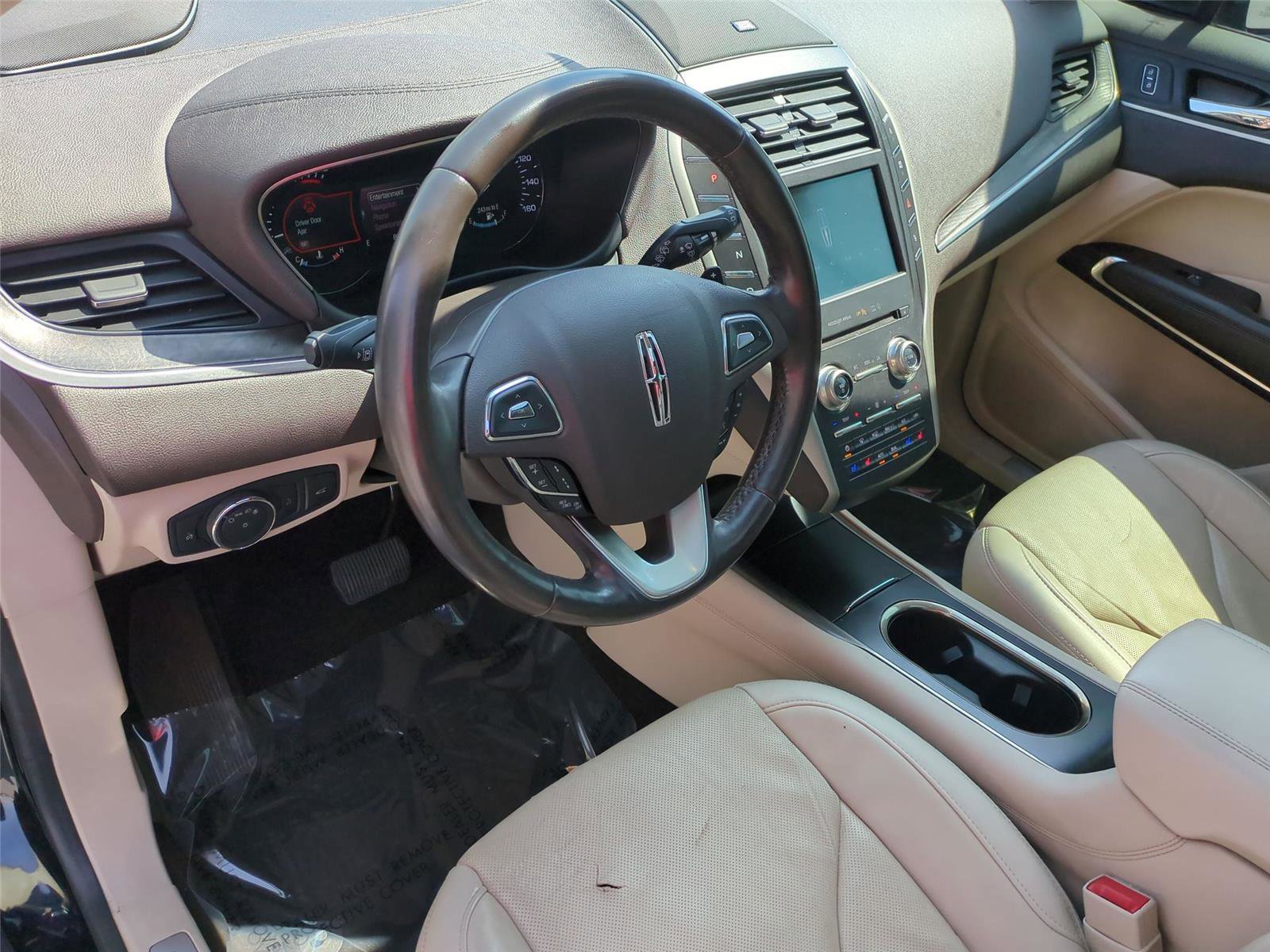 Used 2019 Lincoln MKC Reserve image 9