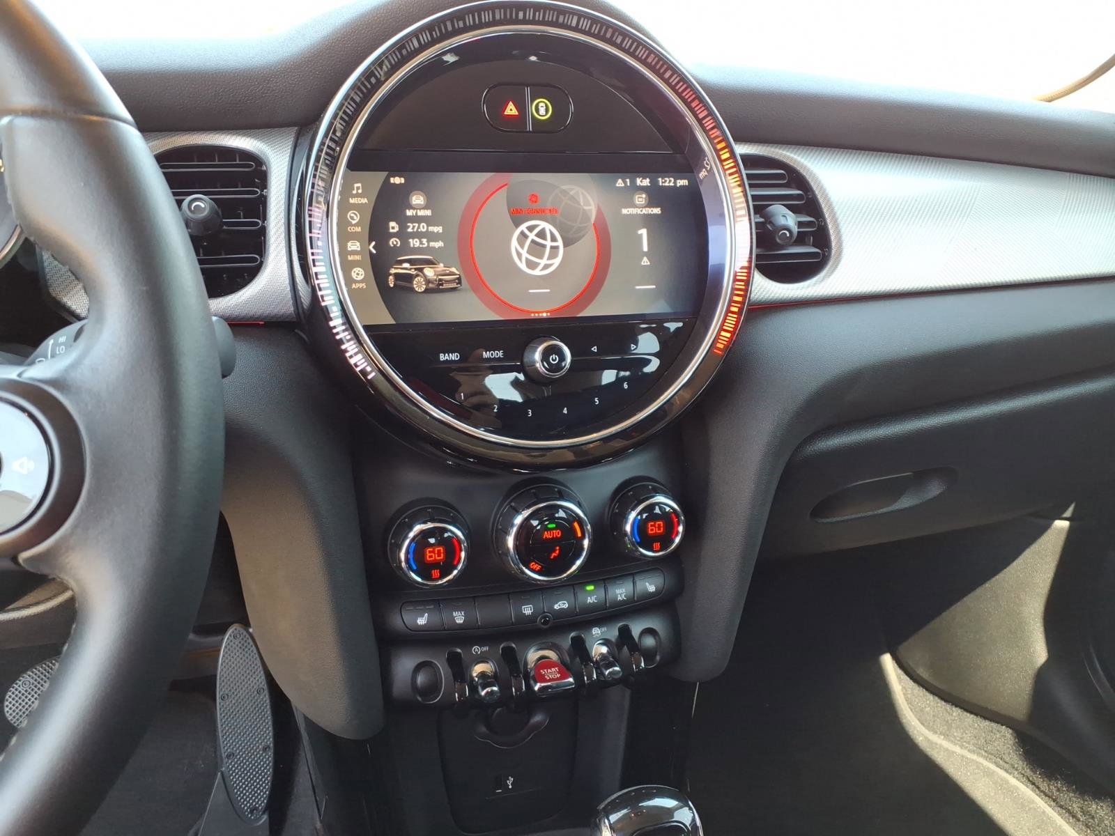 Used 2022 MINI Cooper 2-Door Hardtop image 11