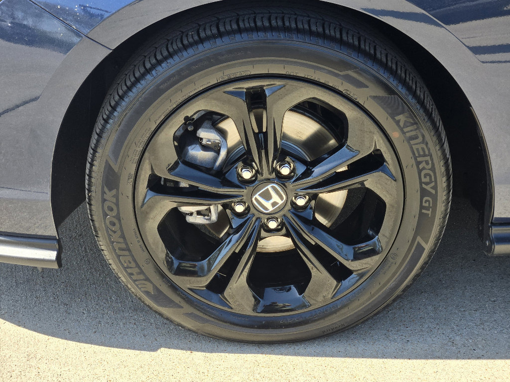 Used 2025 Honda Accord SE image 17