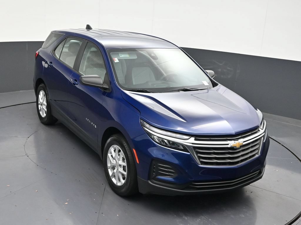 Used 2023 Chevrolet Equinox LS FWD image 16