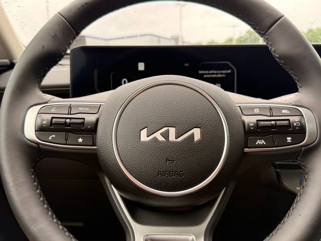 New 2025 Kia K5 EX FWD image 14