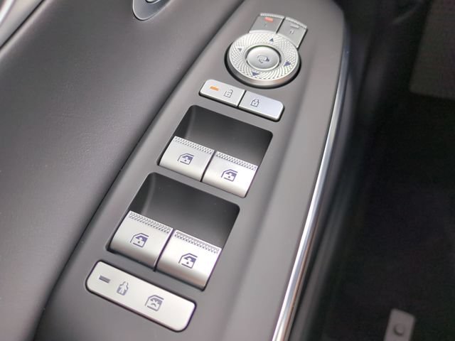Certified 2026 Genesis GV70 2.5T Select AWD/4WD image 19