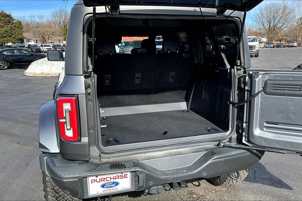 Used 2022 Ford Bronco Badlands image 8