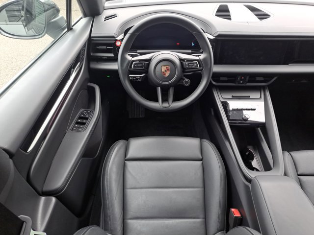 Used 2025 Porsche Macan 4 Electric AWD/4WD image 16