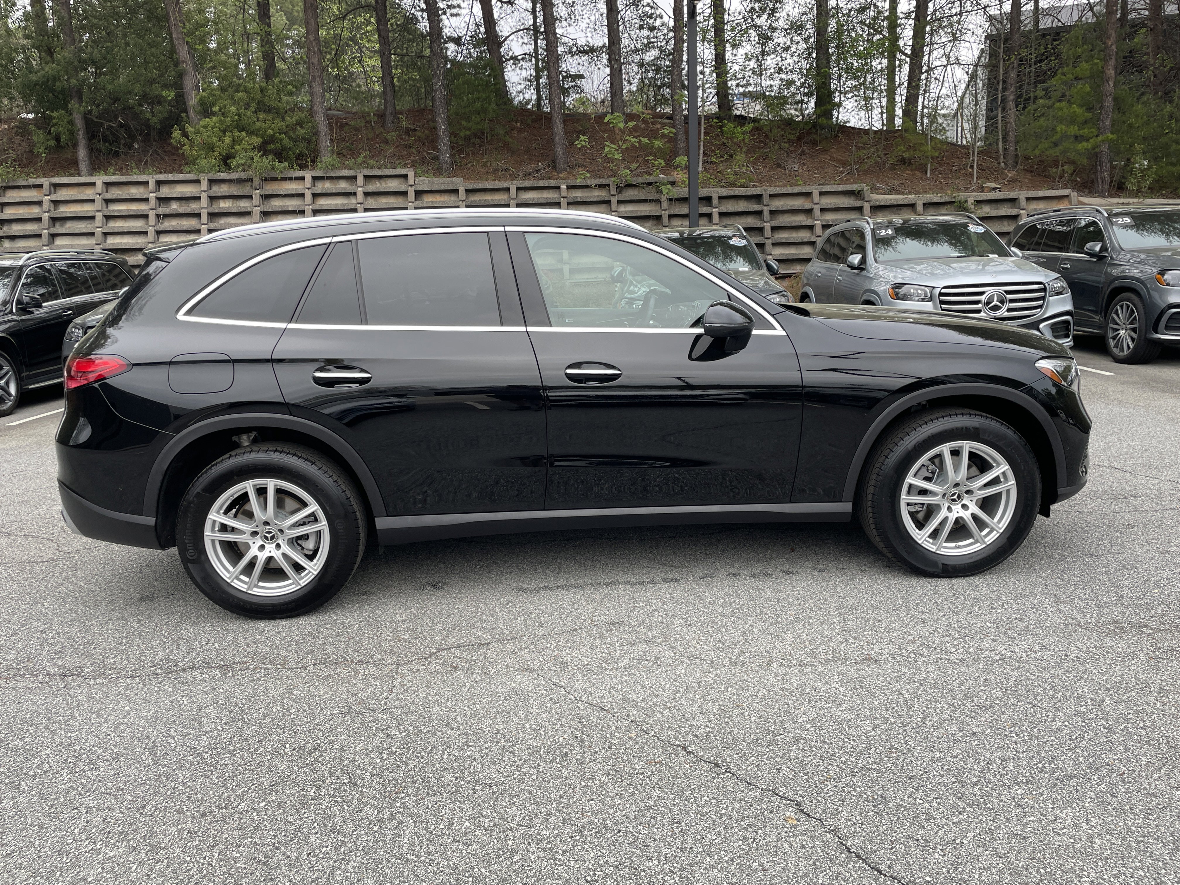 Certified 2025 Mercedes-Benz GLC 300 4MATIC image 5