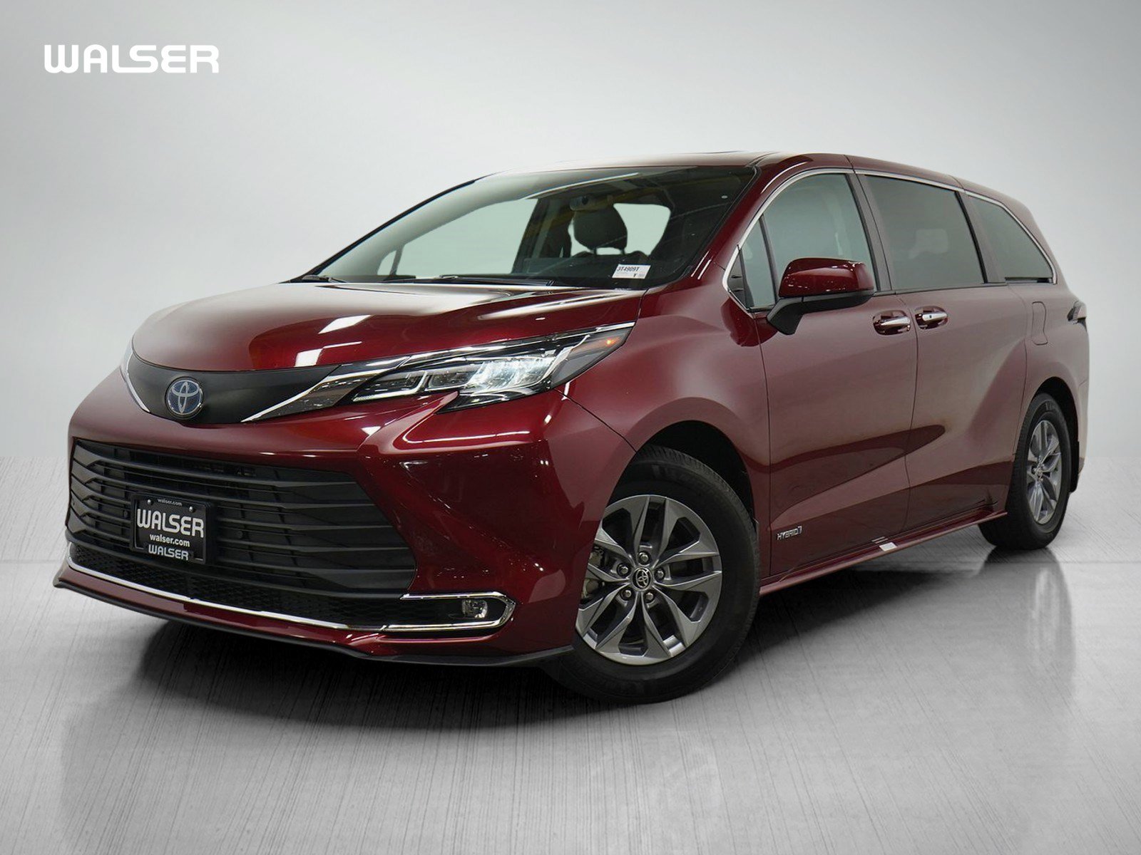 Used 2021 Toyota Sienna XLE AWD/4WD image 1