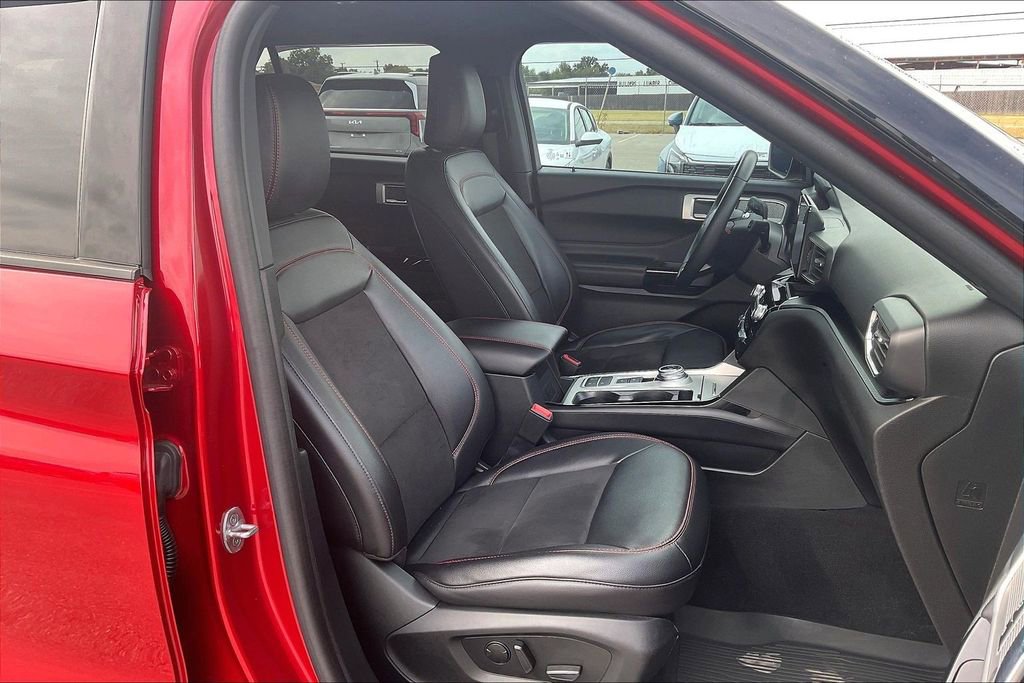 Used 2023 Ford Explorer ST-Line w/ Class IV Trailer Tow Package image 10