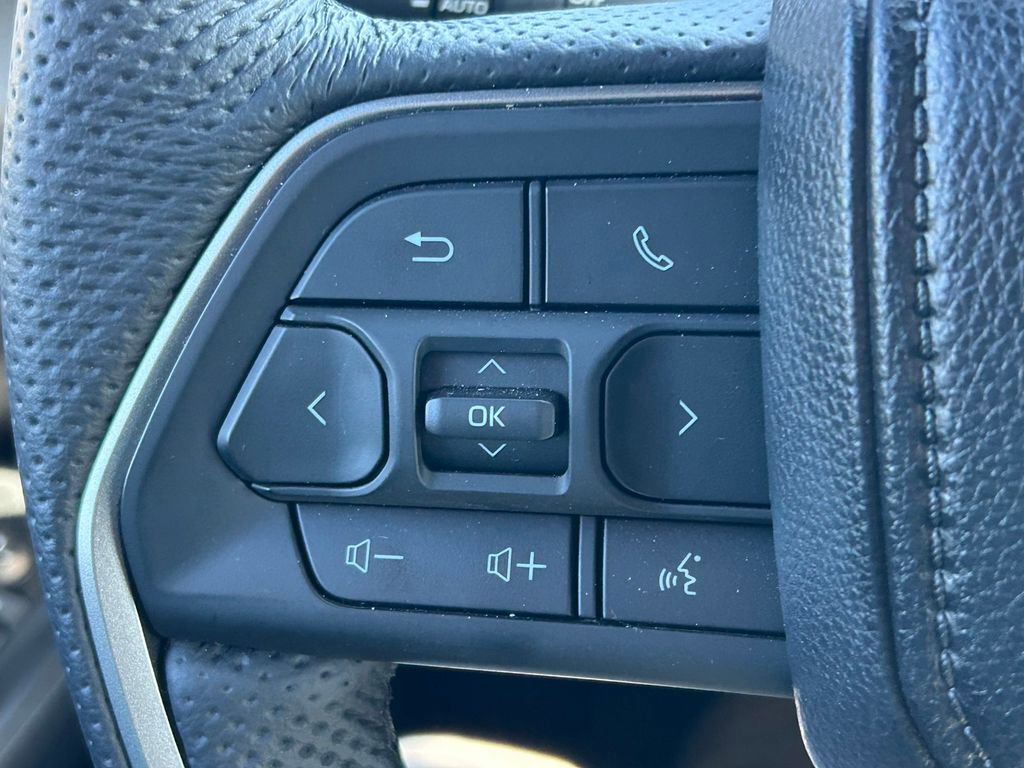 Certified 2025 Toyota Tacoma SR5 image 37