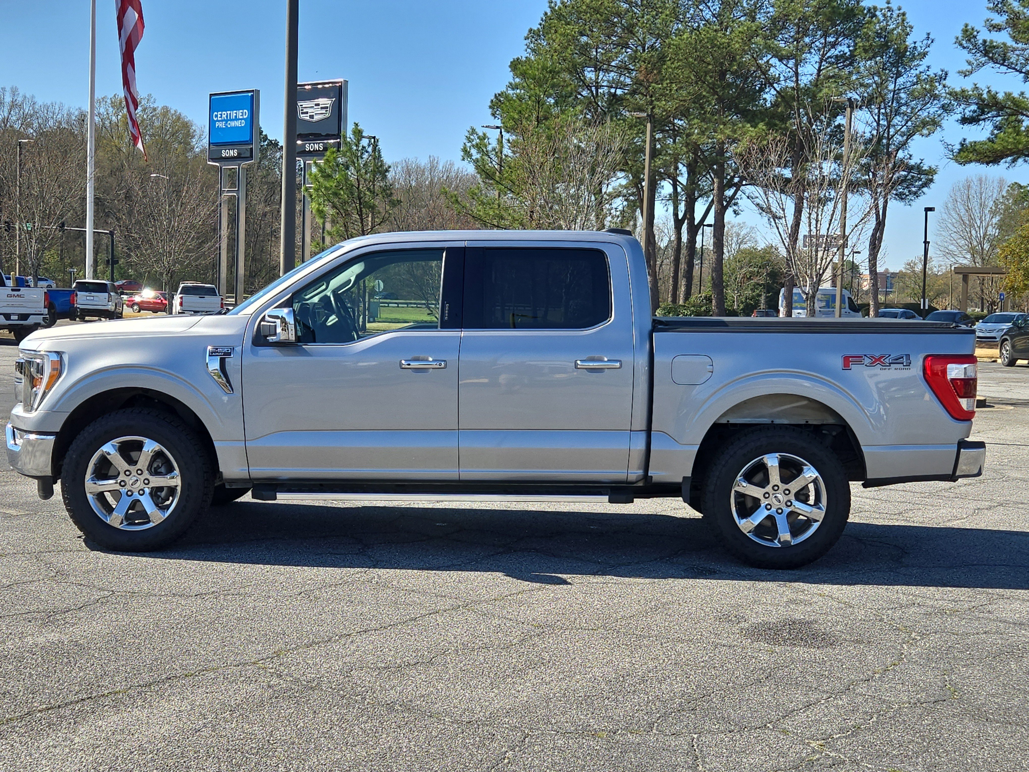 Used 2022 Ford F150 Lariat w/ Max Trailer Tow Package image 15