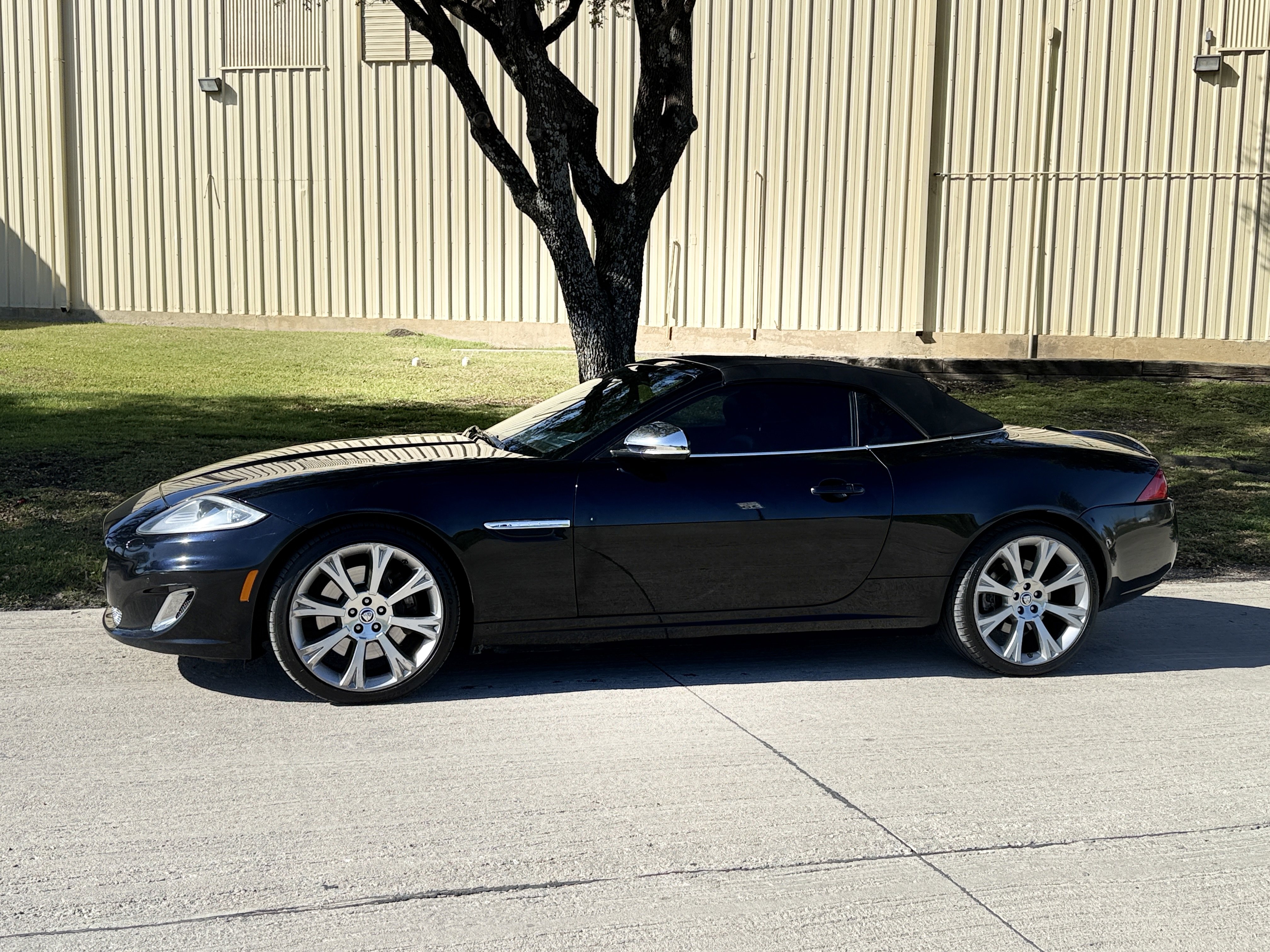 Used 2013 Jaguar XK Convertible RWD image 1