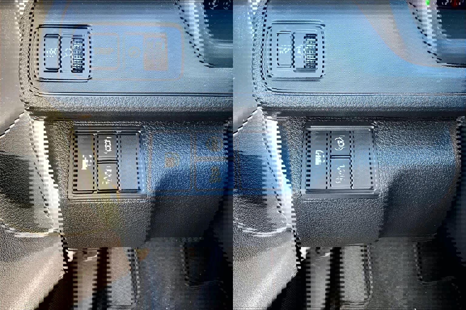 Used 2019 Honda Insight EX image 32