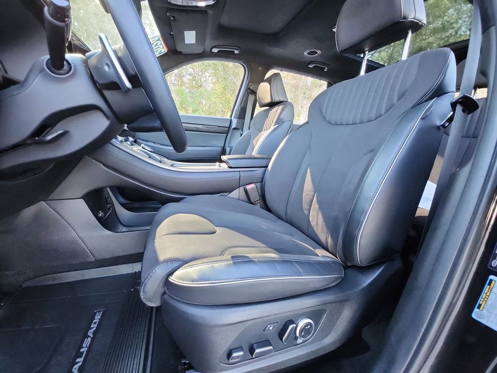 Used 2024 Hyundai Palisade Calligraphy image 24