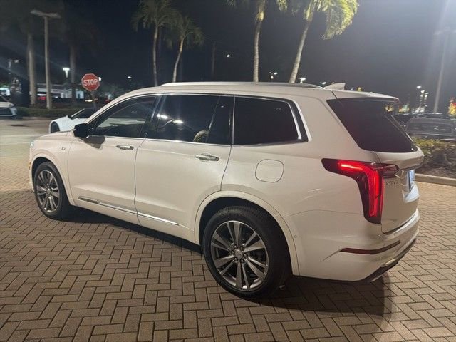 Used 2022 Cadillac XT6 Premium Luxury w/ Technology Package image 6