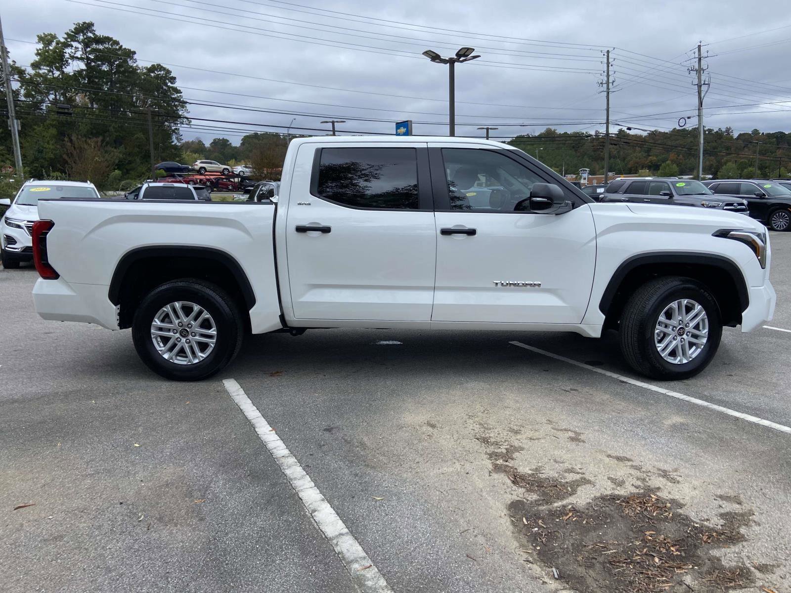 Used 2024 Toyota Tundra SR5 w/ SR5 Convenience Package image 22