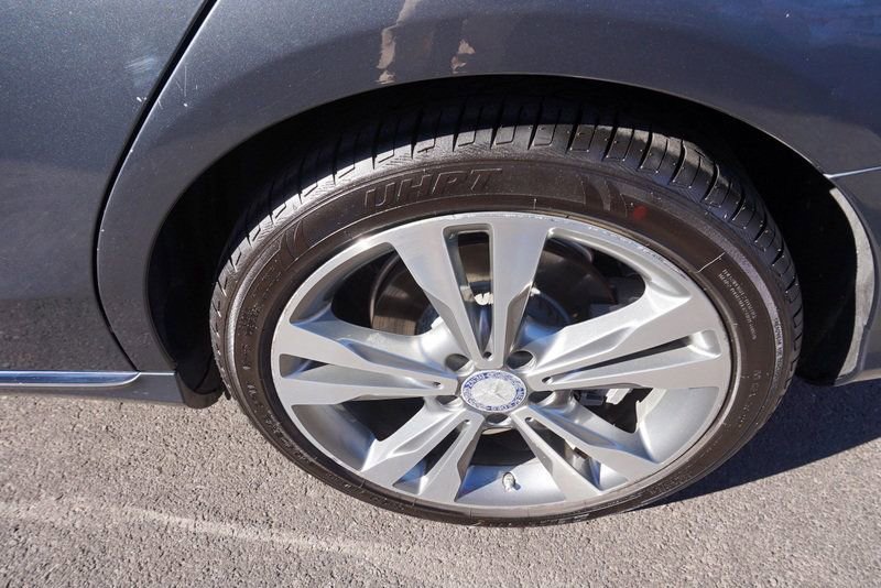 Used 2015 Mercedes-Benz C 300 4MATIC Sedan image 12