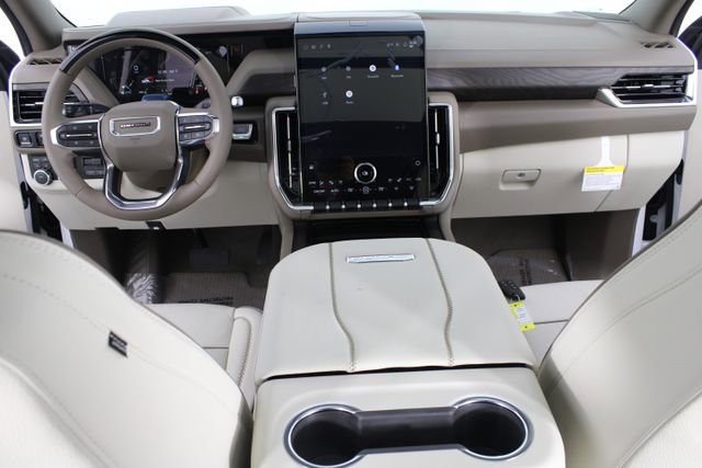 New 2026 GMC Yukon XL Denali w/ Denali Reserve Package image 13