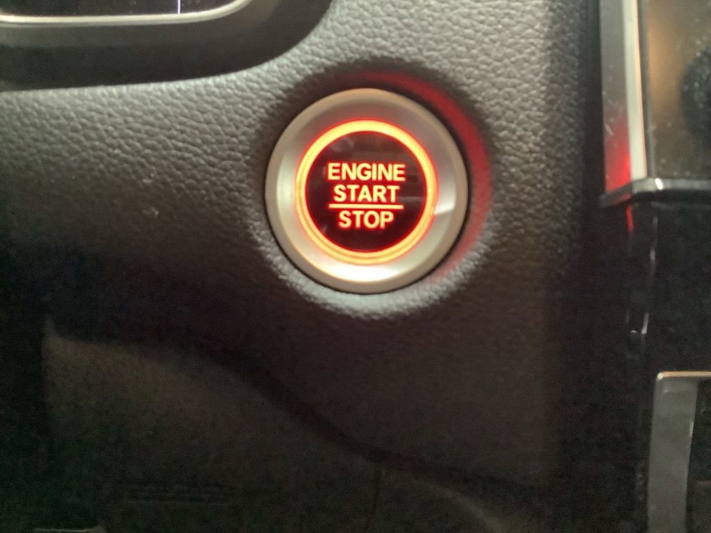 Used 2018 Honda CR-V Touring image 18