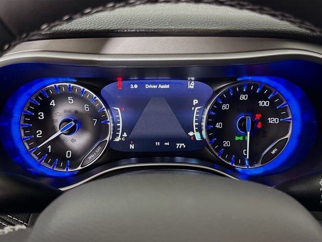 New 2027 Chrysler Pacifica Limited FWD image 12