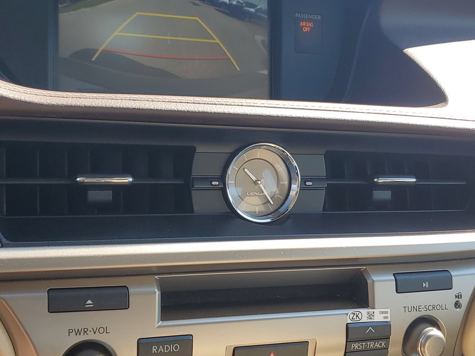 Used 2017 Lexus ES 350 w/ Premium Package FWD image 28