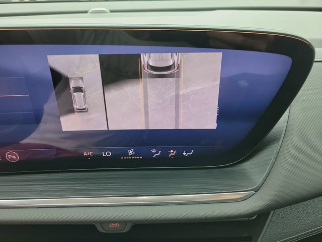 Used 2024 Buick Envision Preferred AWD/4WD image 23