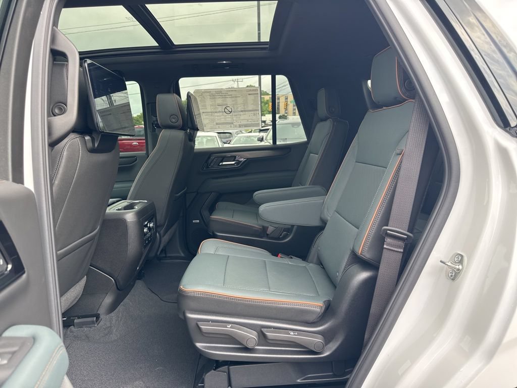New 2026 GMC Yukon AT4 w/ AT4 Premium Plus Package AWD/4WD image 30
